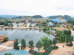 -七彩云南欢乐世界