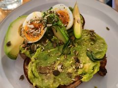 牛油果吐司-Egg•Allday Brunch(襄阳北路店)