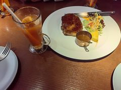 -卡普里披萨·牛扒·下午茶