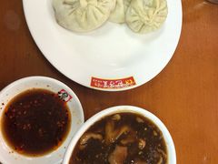 -陈寔包子王·卤煮小肠·京味小吃(龙潭店)