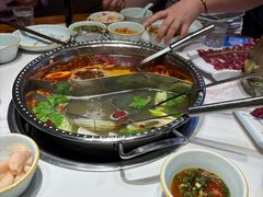-乡土黄·鲜牛肉火锅·小龙虾(兴业街店)