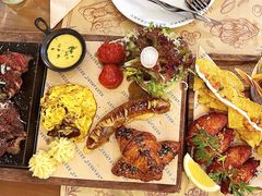 -Mark&Mars Restaurant