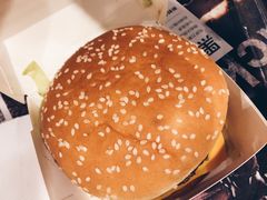 巨无霸汉堡-麦当劳(杭州东站高铁店)