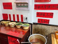 -柳州肥姨妈大骨螺蛳粉(曹路店)