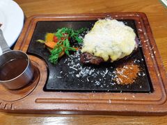 -西语炭烧牛排·西厨(石龙店)