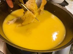 -鲜入围煮花胶鸡海鲜火锅