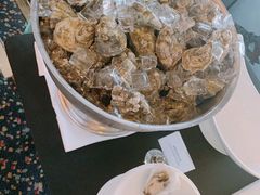 法国生蚝-广州花园酒店·凌璇阁旋转餐厅CAROUSEL360