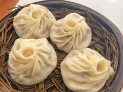 -老西白点心店