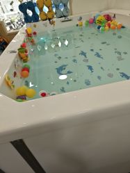 -乐悠游儿童游泳馆(宝安妇幼店)