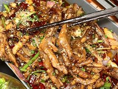 -何师烧烤Pro ·江湖川菜·小龙虾·精酿(太古里旗舰店)