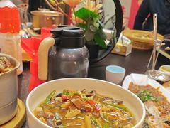 -有红鸡毛店·川菜(建设路店)