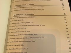 -wineapp葡萄酒餐吧(外滩金融中心店)