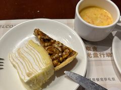 -荣誉国际酒店-云顶旋转餐厅