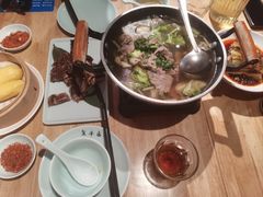 -全牛匠·乐山跷脚牛肉(新中关店)