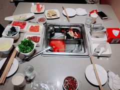 -海底捞火锅(宝龙广场夜宵主题店)
