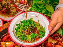 -烧哥美蛙肥肠鱼火锅·十五年社区店