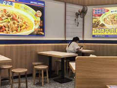 -粉小主·贵州酸汤牛肉粉(南京仙林金鹰店)