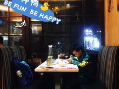 -潮庭港式茶餐厅·熊仔奶茶(同济广场店)