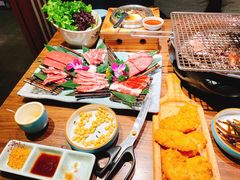 -明洞阿姨·韩式酱蟹烤肉·创意料理(三元桥店)