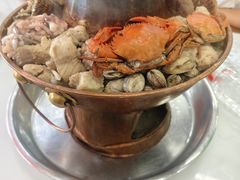 -一口猪海鲜浑锅·东北家常菜