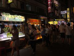 -六合夜市