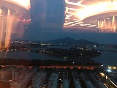 -湖景知味西餐厅•自助餐• 轻食(南京金茂威斯汀大酒店)