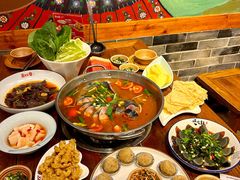 -亮欢寨酸汤鱼(沙冲路店)