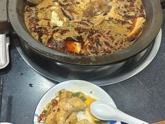 -秦巴石锅鱼