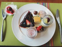 -岷山饭店-芝芝自助餐厅