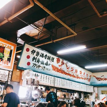 楼上入座,美美滴吃了二顿海鲜大餐