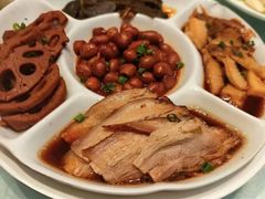 -泉畔人家·老济南经典鲁菜(大明湖店)