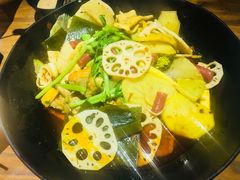-万记麻辣烫国展总店