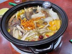 -菌之家·专业纯野生菌火锅·特色炒菌