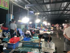 -霞涌市场海鲜摆卖区