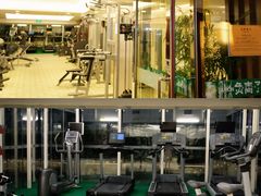 -深圳富苑皇冠假日套房酒店