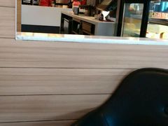 -麦当劳(红旗路店)