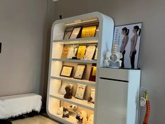 -修申骨雕小颜脊柱骨盆管理产后修复