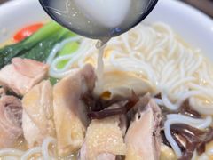 -蒙自源米线大王(花园城商场店)