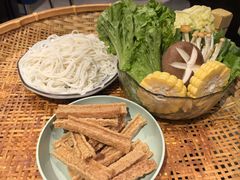 -云荷里·蒸汽石锅鱼·云南菜(中发百旺店)