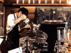 -星巴克臻选(广州高德置地秋广场店)