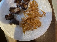 -富正毅三下锅·湘西韵味(天门山索道店)