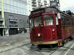 android_upload_pic-电车餐厅