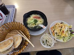 -闫家驴肉老店(华电一校店)