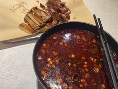-牵人麻辣粉(粉巷店)