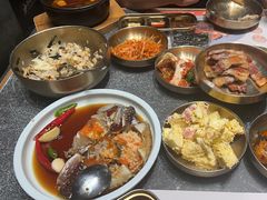 -草家酱蟹炭火烤肉店(珲春南路二店)
