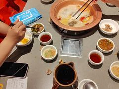 -阿婆情腊排骨火锅·野生菌季(古城旗舰店)