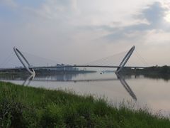 -南京眼步行桥