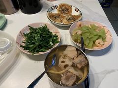 -鲸励母婴月嫂(望京店)