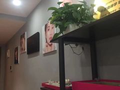 -ME觅妆·定制美妆·彩妆私教(菱角湖店)