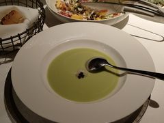 -Mogul Eatery·大亨餐酒馆